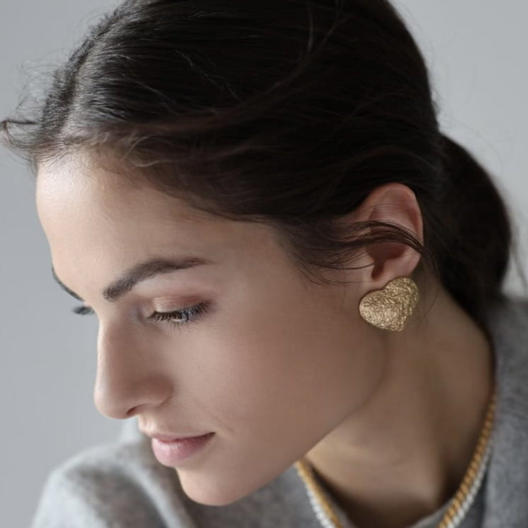 HEART SILVER EARRINGS 金 Gold-Plated Silver Heart Earrings - handmade silver jewelry