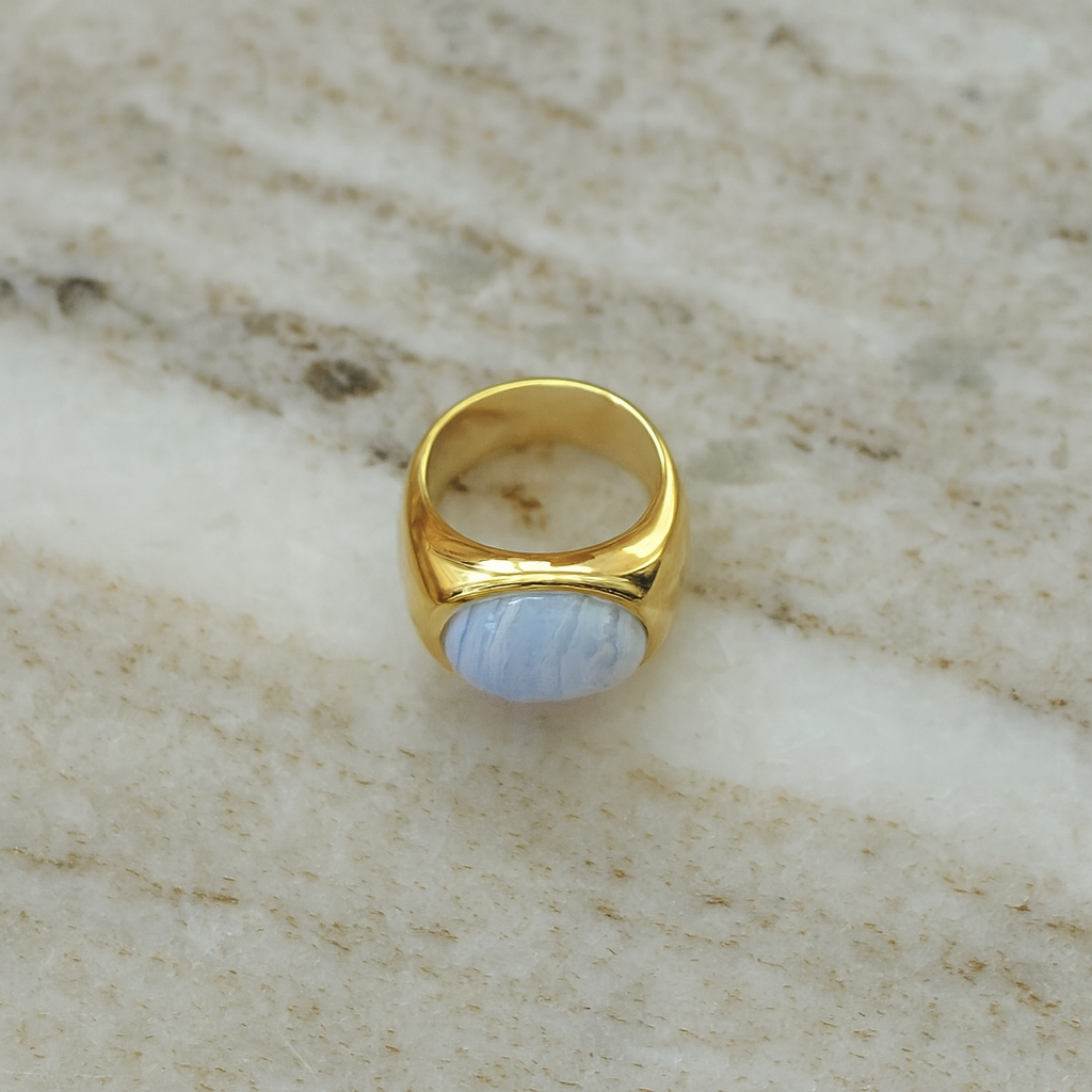 Grand Bleu Gold Signet Ring