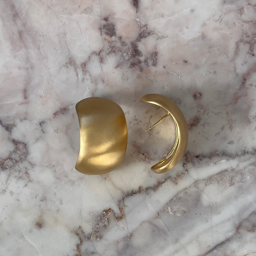 Chunky earrings gold plated matte