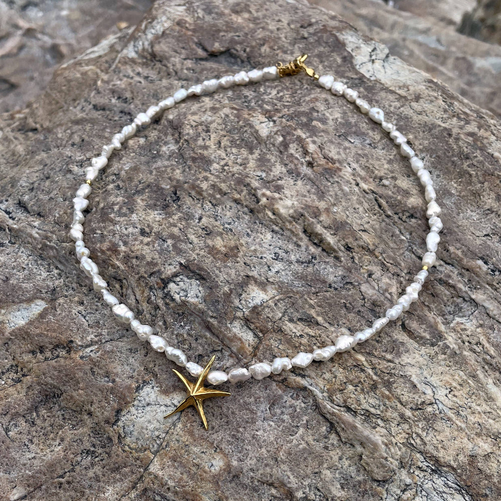 Pearl necklace with silver Dancing Starfish pendant - gold plated