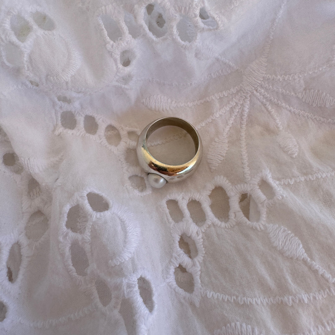 Pearl signet ring