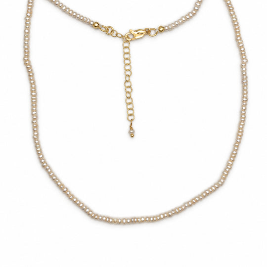 Necklace of small pearls