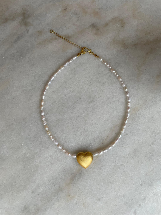 Love &amp; Pearls choker 