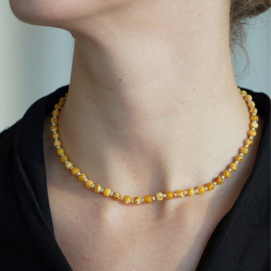 Amber and small pearl necklace