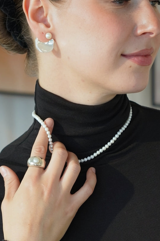 Pearl necklace