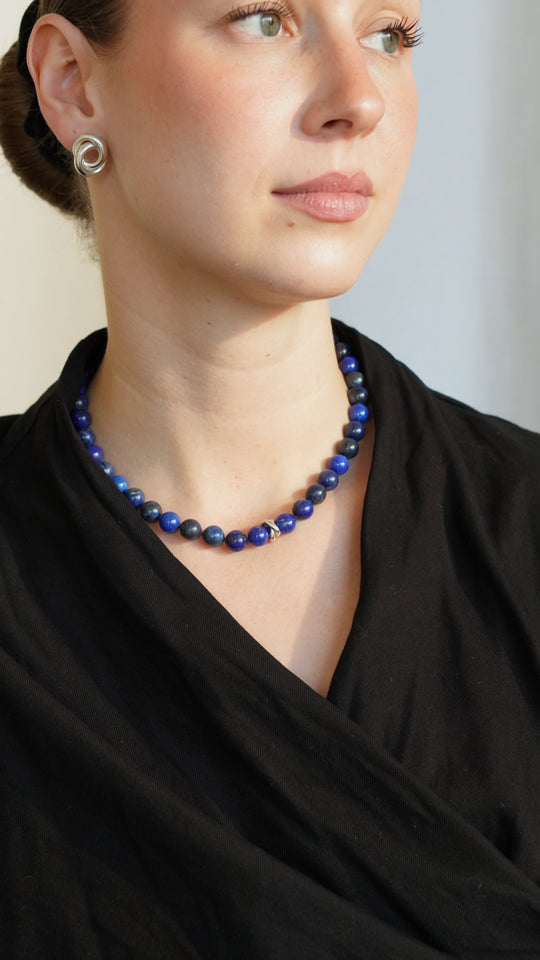 Silver necklace with Lapis Lazuli and knots