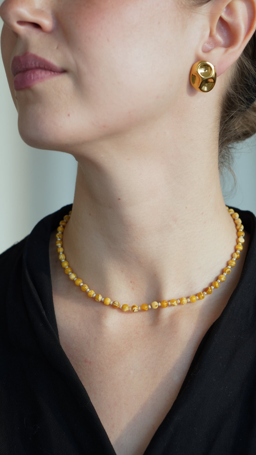 Amber and small pearl necklace